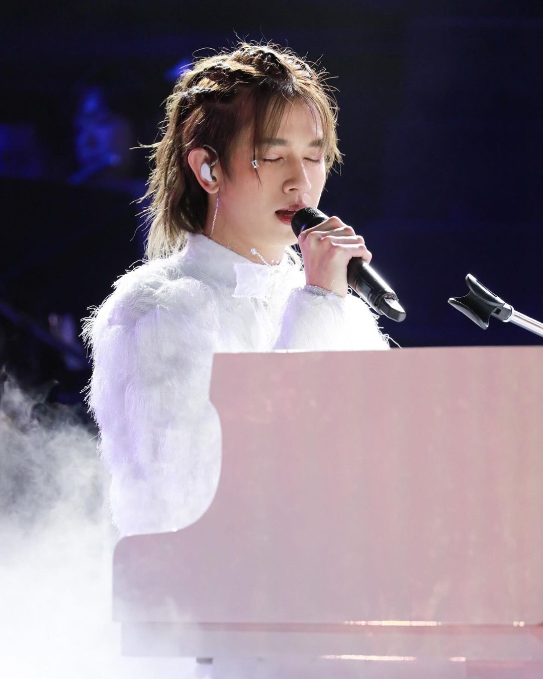 ฟลุ้ค - ณธัช ศิริพงษ์ธร