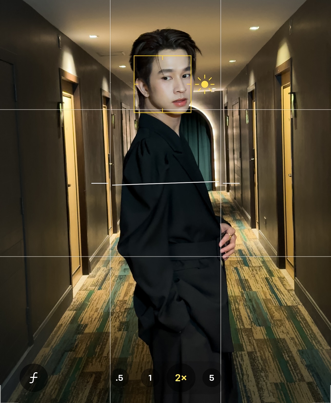 ฟลุ้ค - ณธัช ศิริพงษ์ธร