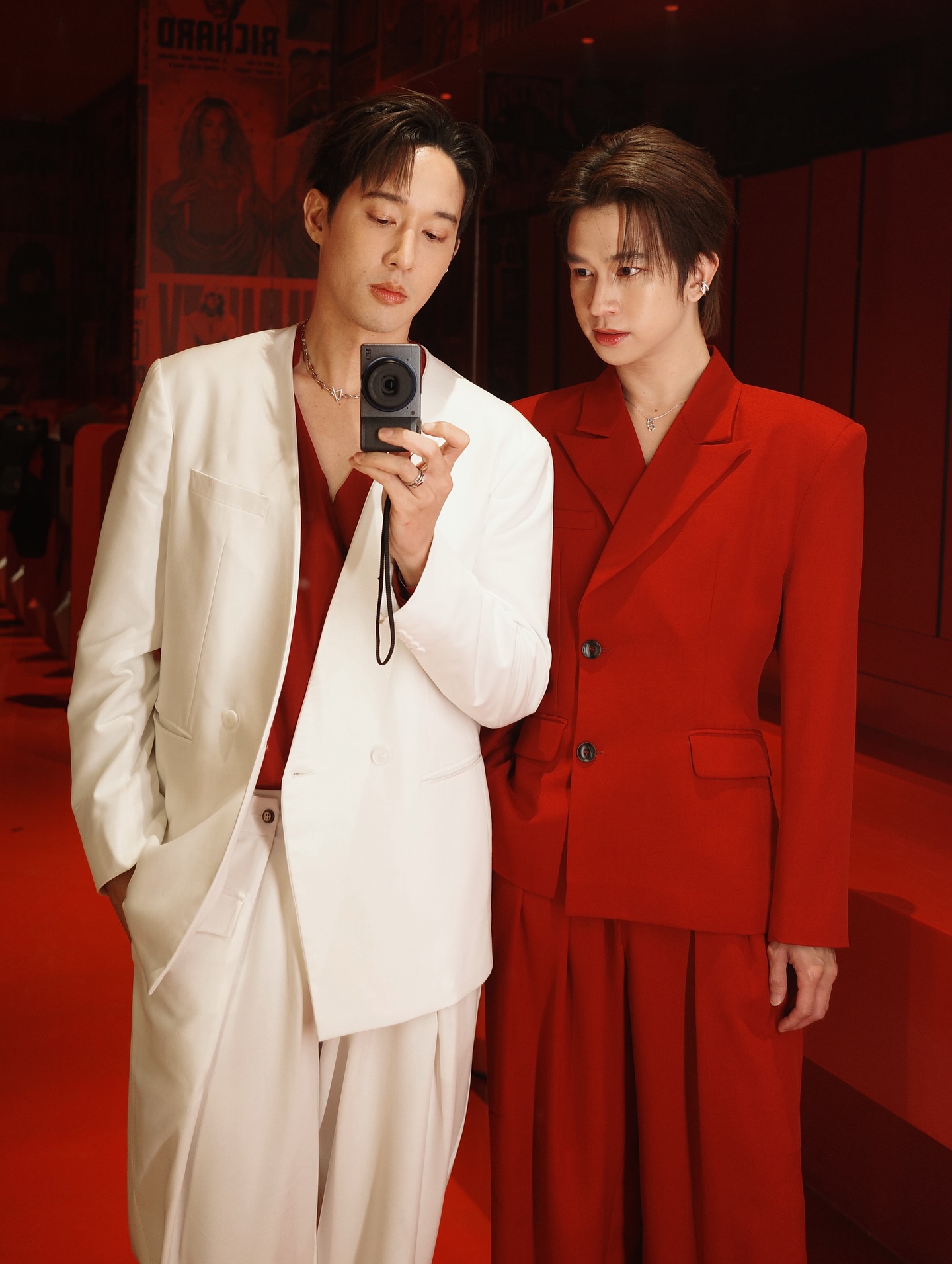 ฟลุ้ค - ณธัช ศิริพงษ์ธร