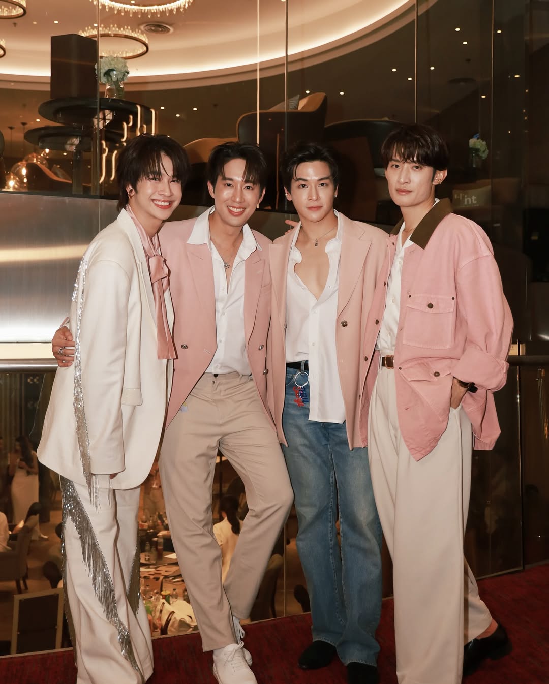 ฟลุ้ค - ณธัช ศิริพงษ์ธร