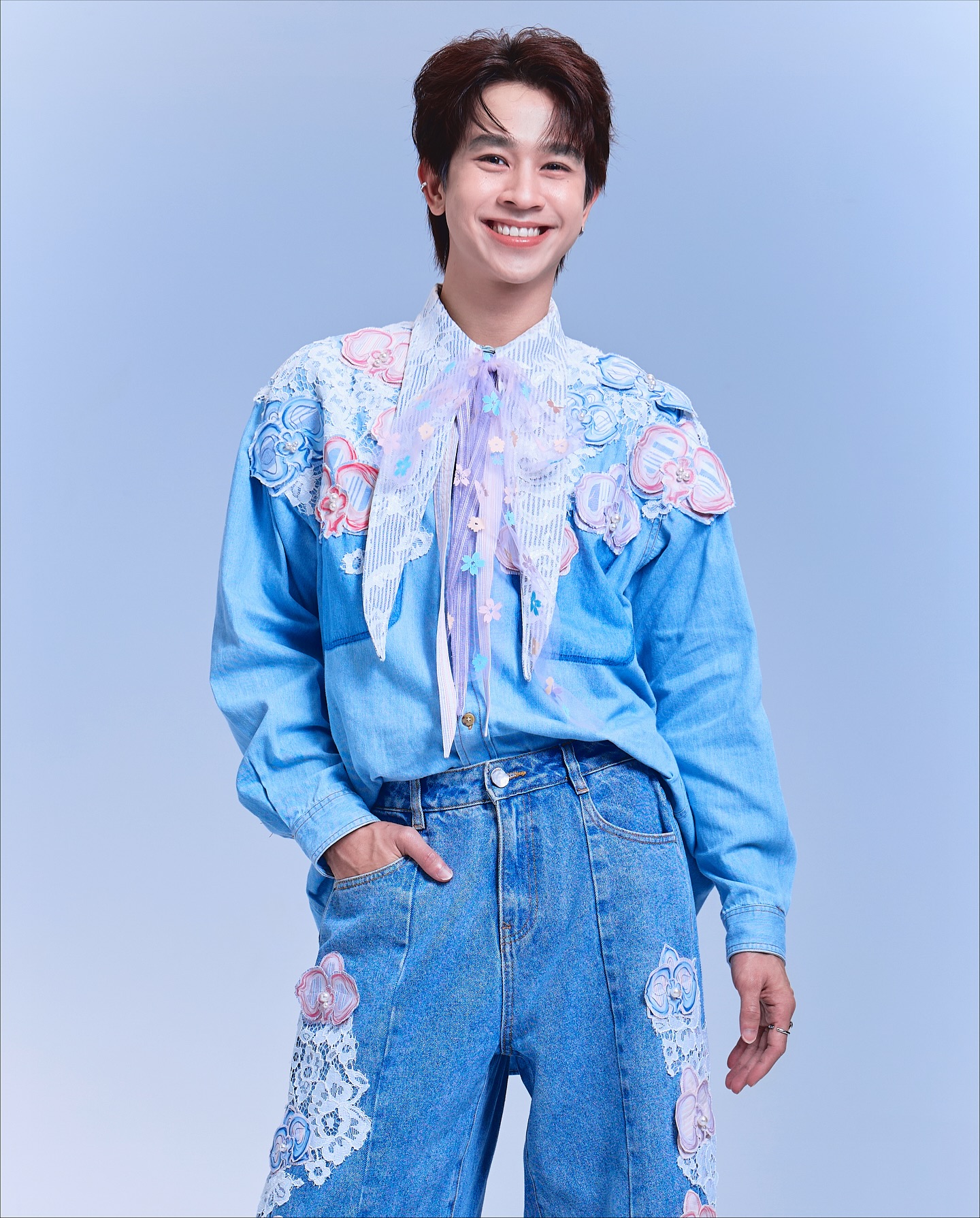 ฟลุ้ค - ณธัช ศิริพงษ์ธร