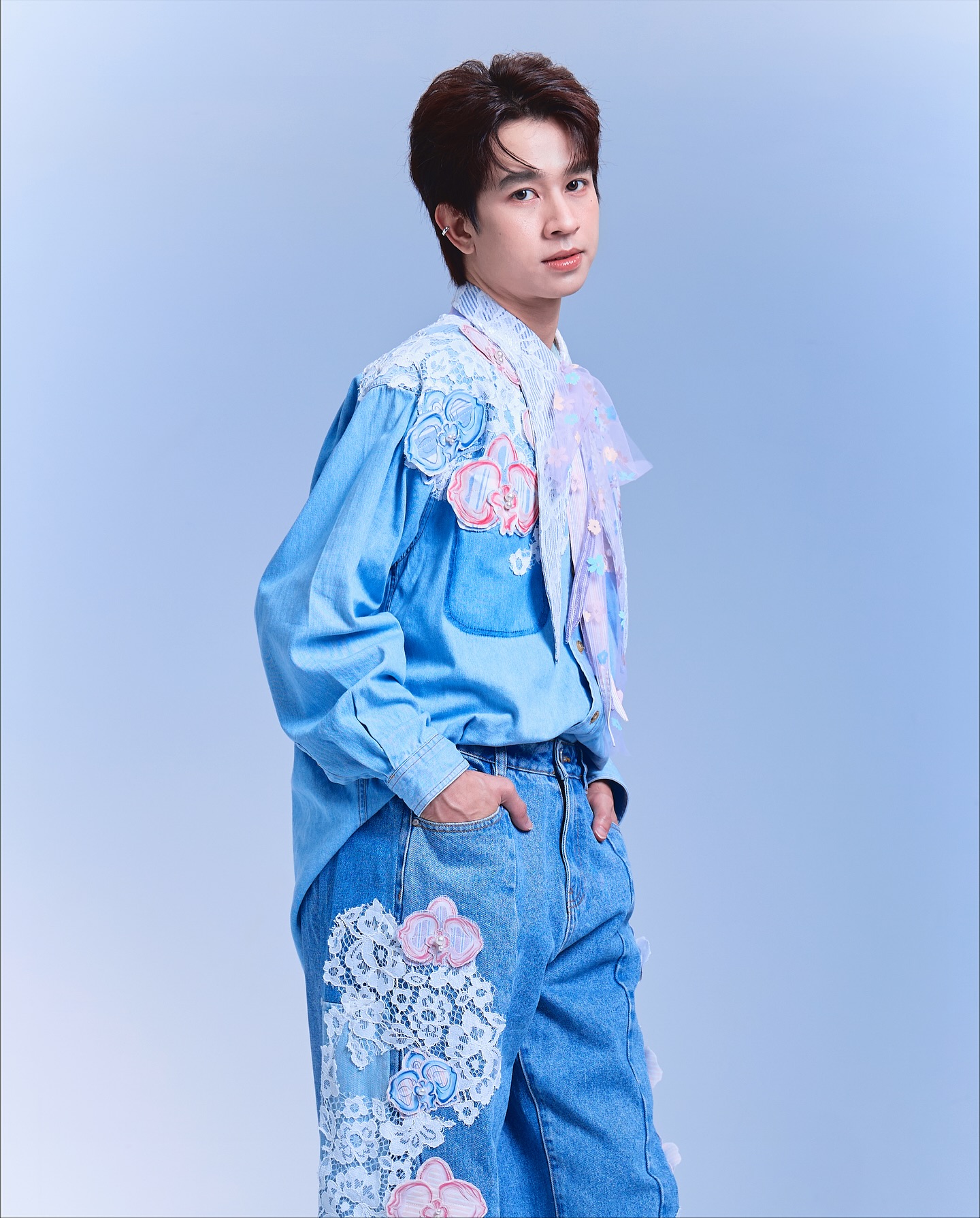 ฟลุ้ค - ณธัช ศิริพงษ์ธร