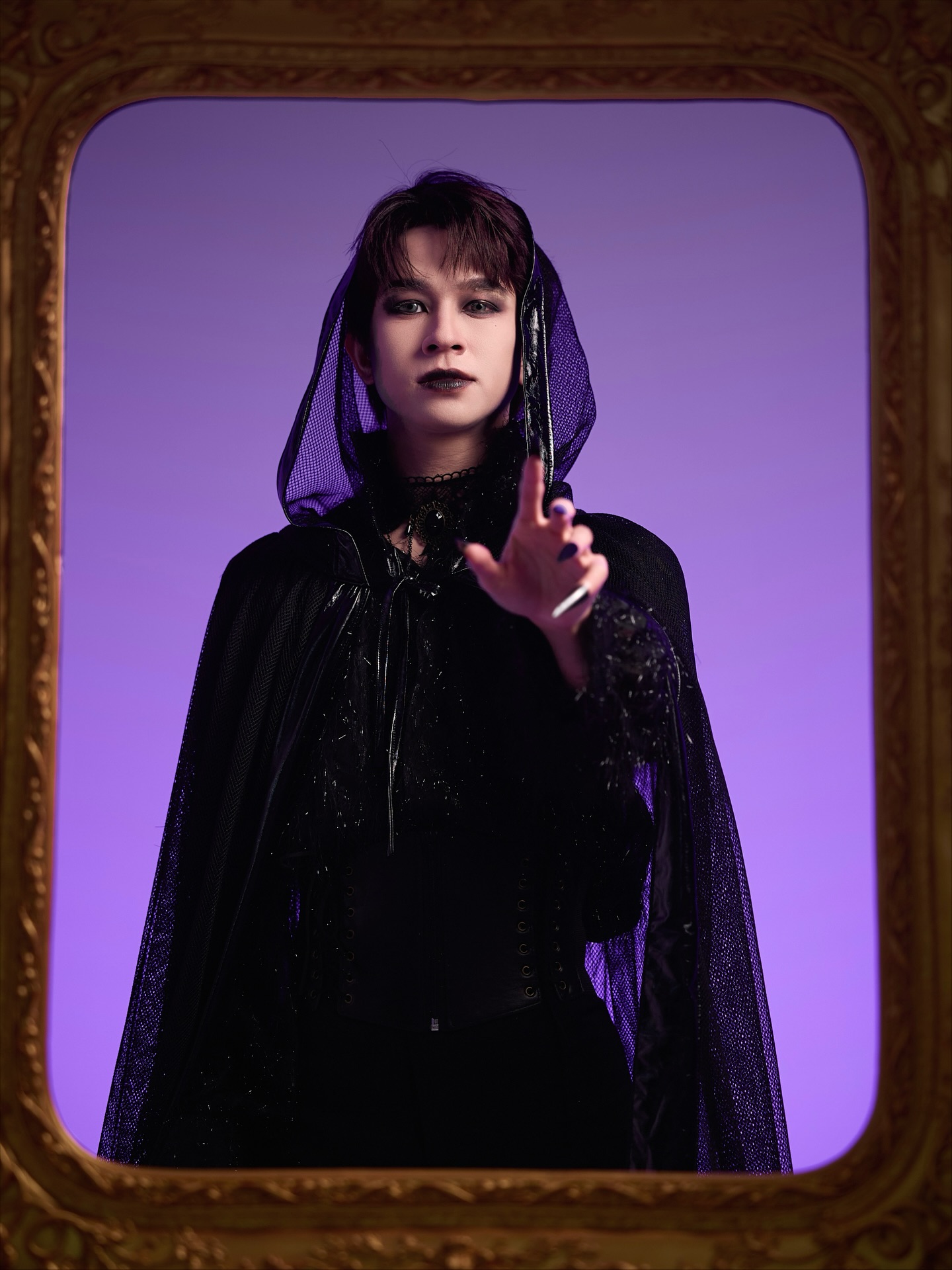 ฟลุ้ค - ณธัช ศิริพงษ์ธร