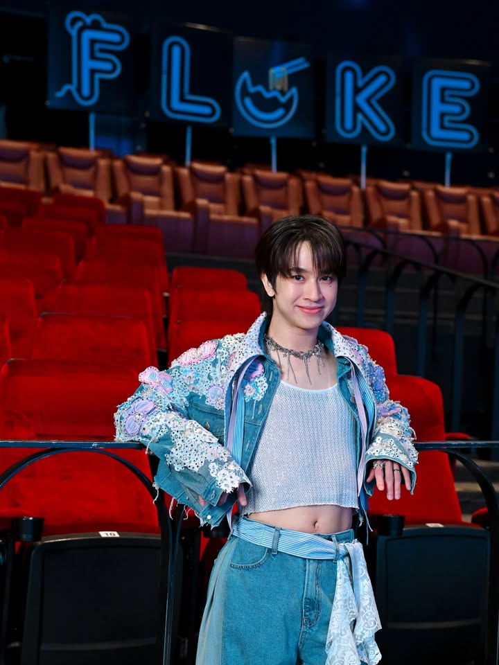 ฟลุ้ค - ณธัช ศิริพงษ์ธร