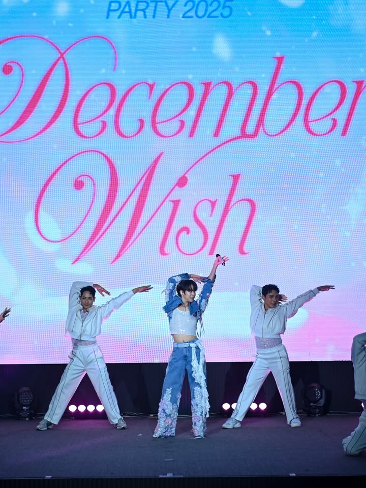 ฟลุ้ค - ณธัช ศิริพงษ์ธร