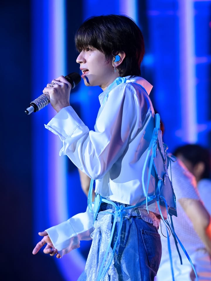 ฟลุ้ค - ณธัช ศิริพงษ์ธร