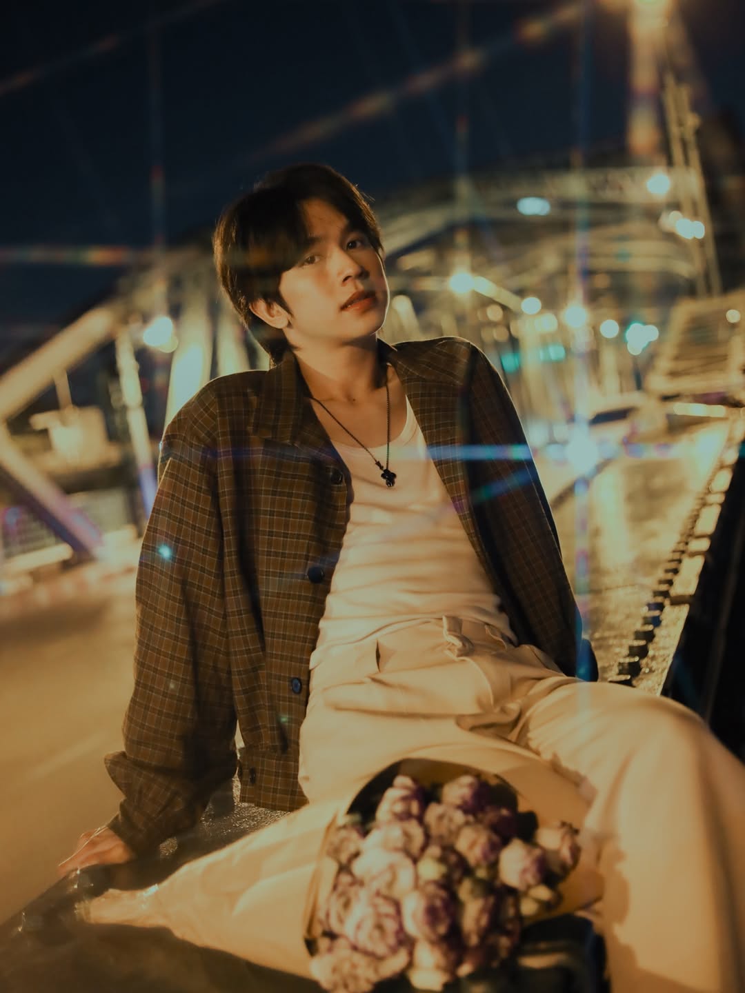 ฟลุ้ค - ณธัช ศิริพงษ์ธร