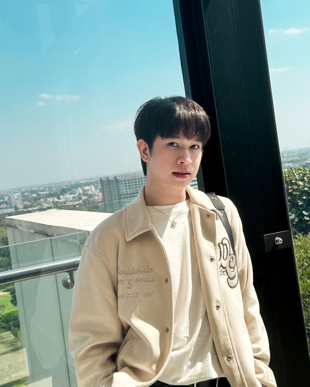 ฟลุ้ค - ณธัช ศิริพงษ์ธร