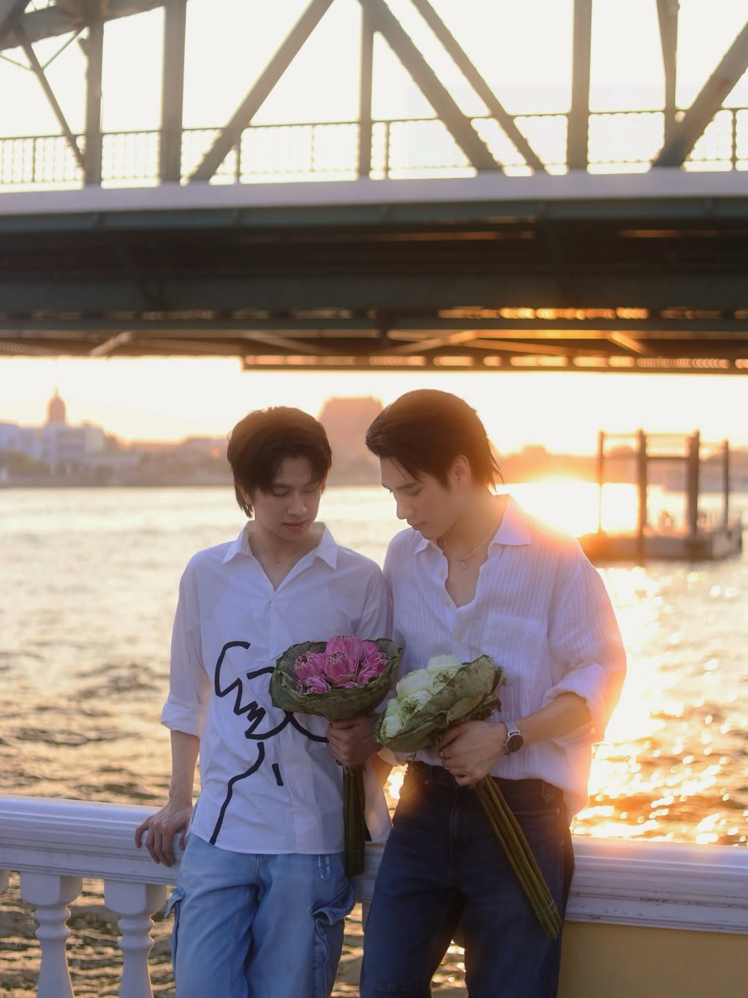 ฟลุ้ค - ณธัช ศิริพงษ์ธร