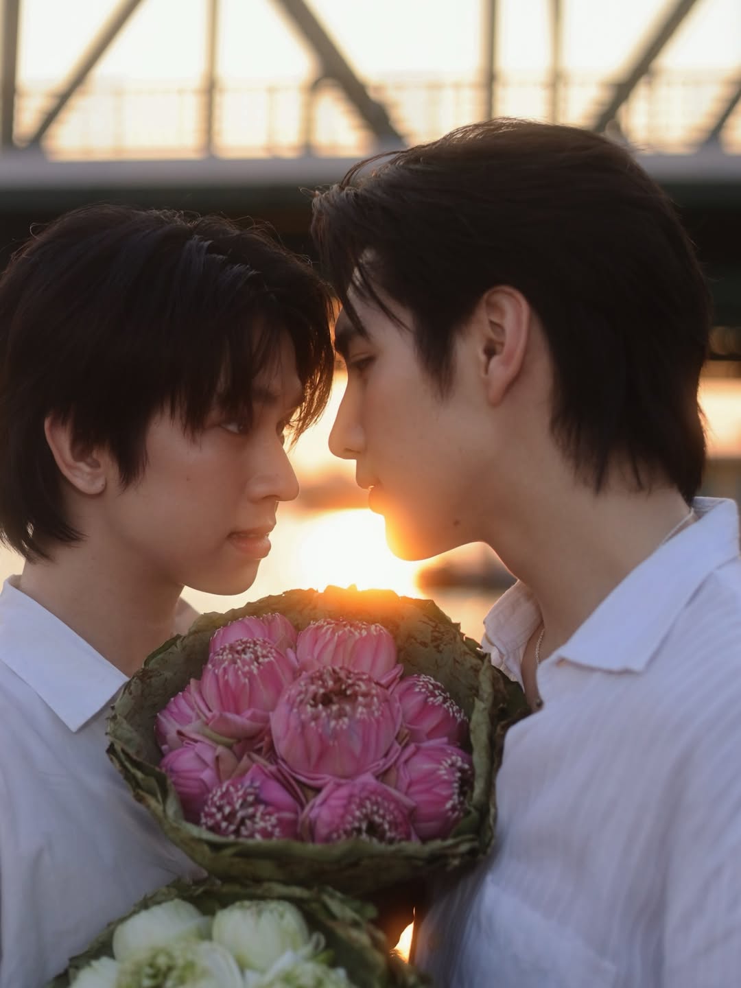 ฟลุ้ค - ณธัช ศิริพงษ์ธร