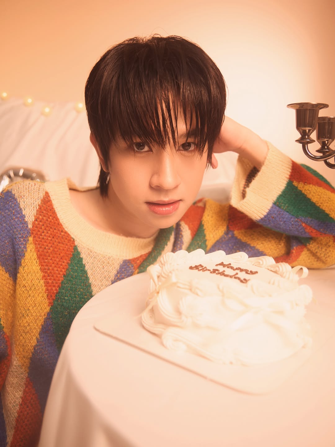 ฟลุ้ค - ณธัช ศิริพงษ์ธร