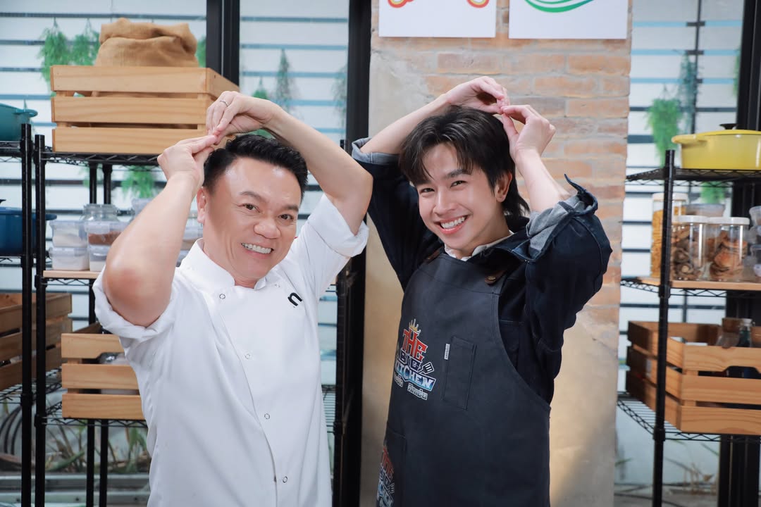 ฟลุ้ค - ณธัช ศิริพงษ์ธร