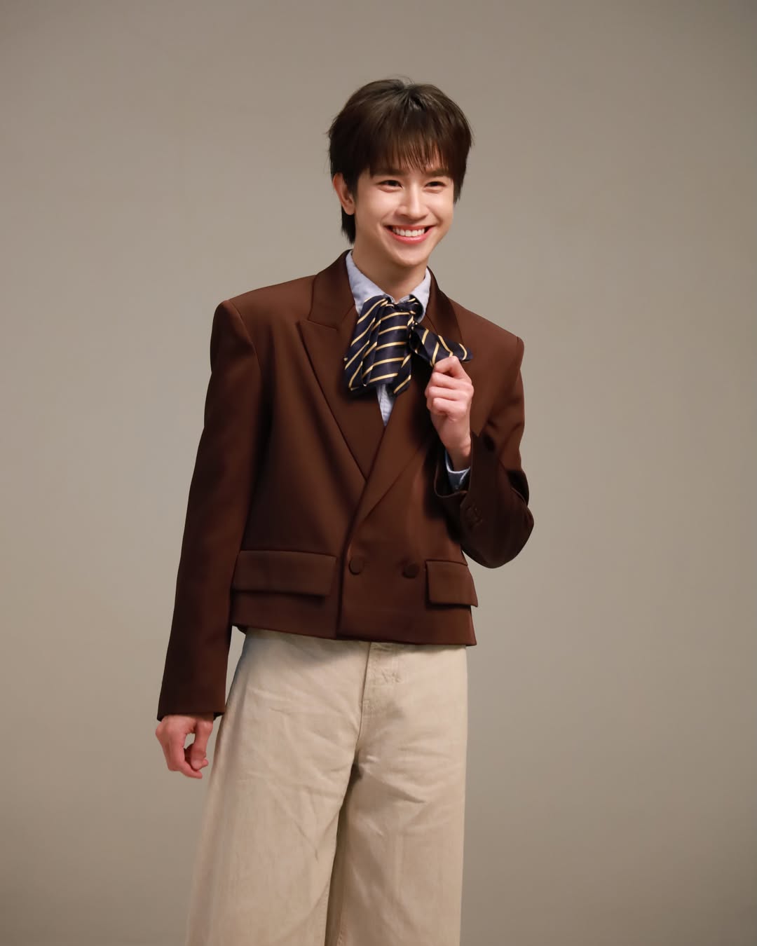 ฟลุ้ค - ณธัช ศิริพงษ์ธร
