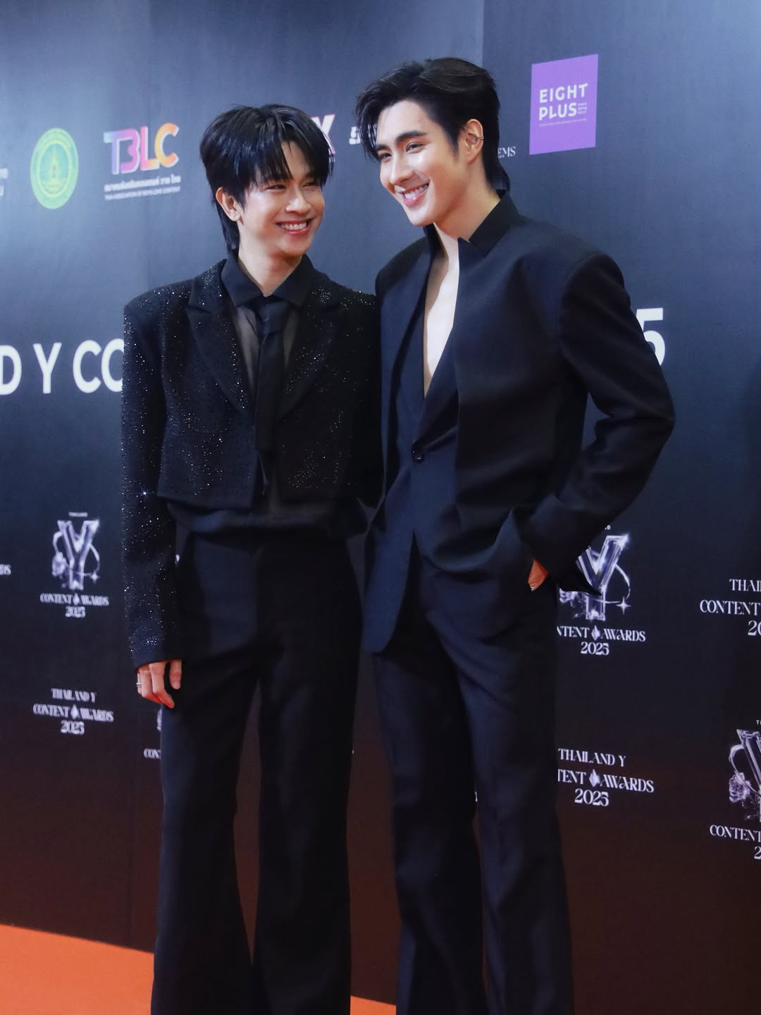 ฟลุ้ค - ณธัช ศิริพงษ์ธร