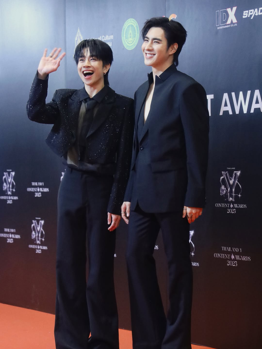 ฟลุ้ค - ณธัช ศิริพงษ์ธร