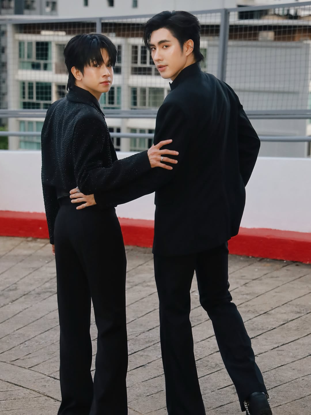 ฟลุ้ค - ณธัช ศิริพงษ์ธร