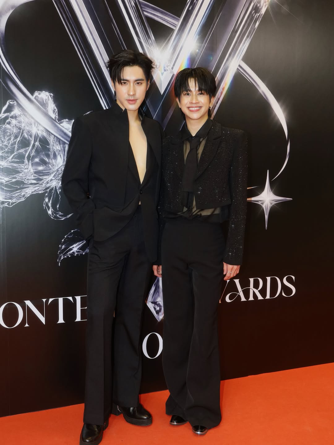 ฟลุ้ค - ณธัช ศิริพงษ์ธร