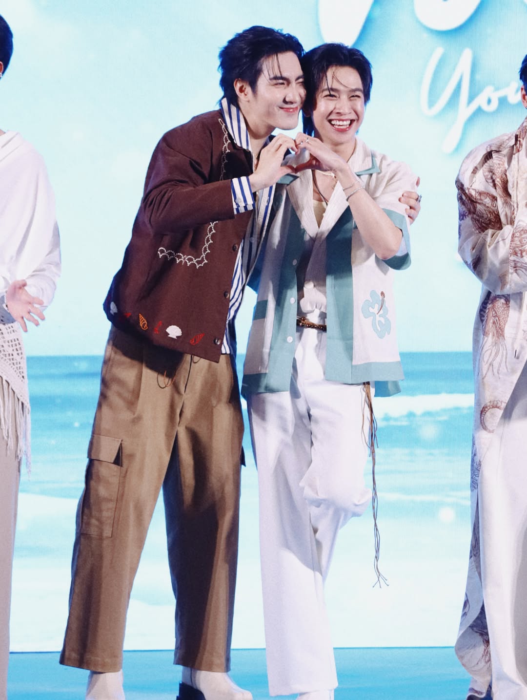 ฟลุ้ค - ณธัช ศิริพงษ์ธร