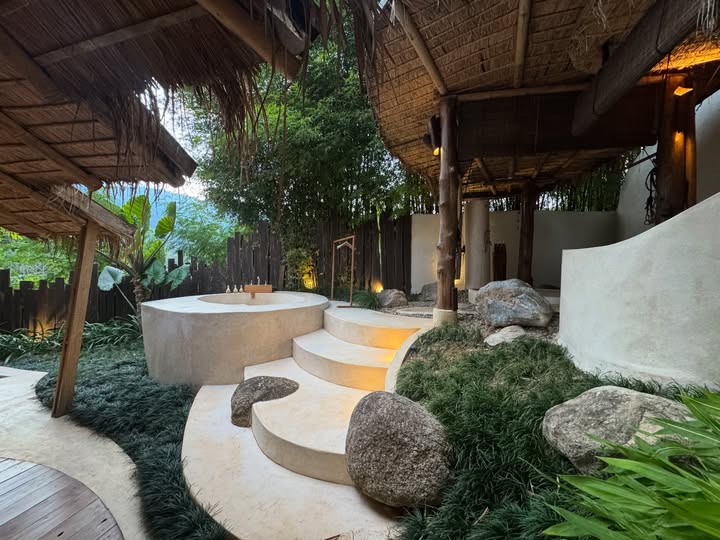 เป๊ก - เปรมณัช สุวรรณานนท์