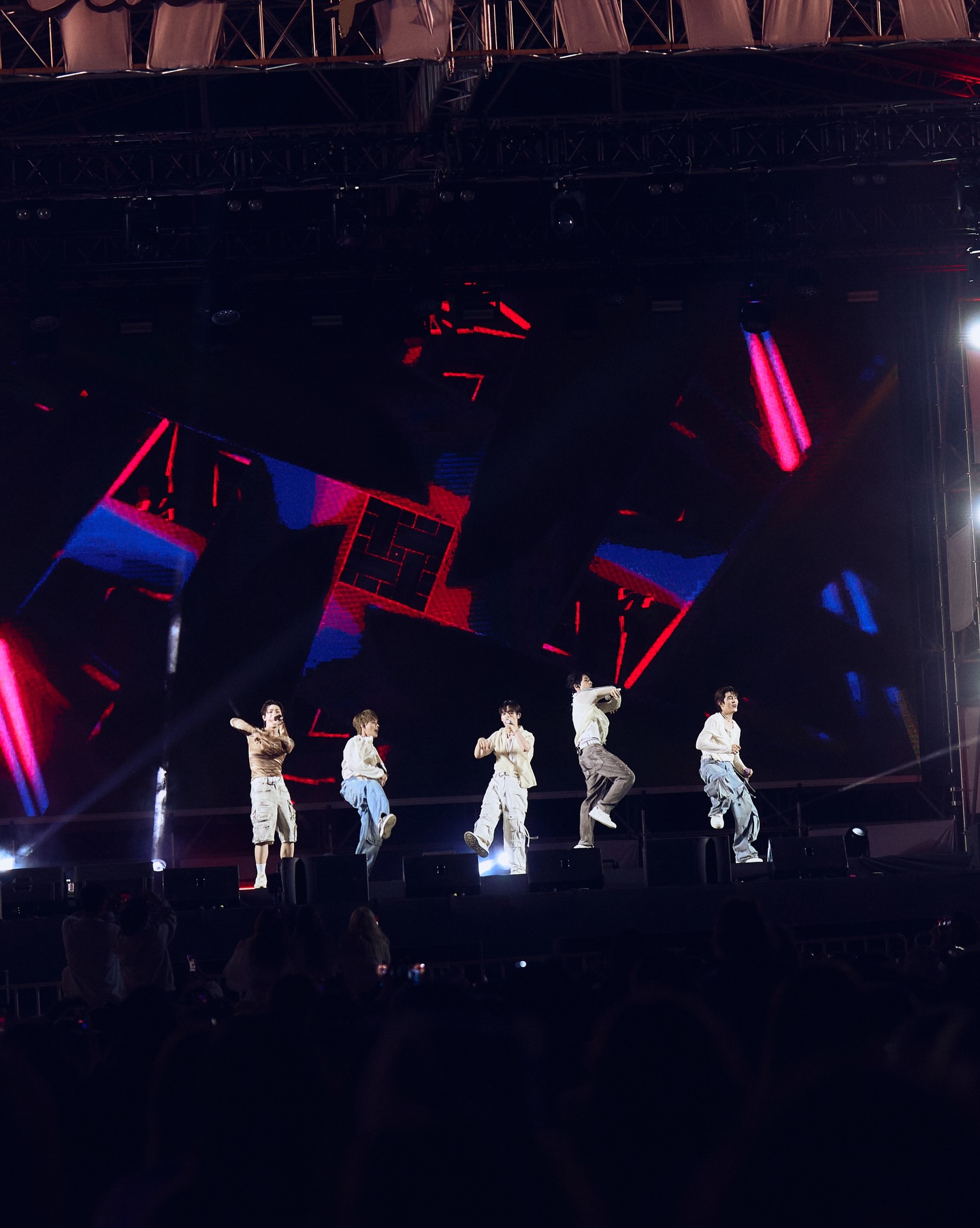 ติวเตอร์ - กรภัทร์ ลำน้อย