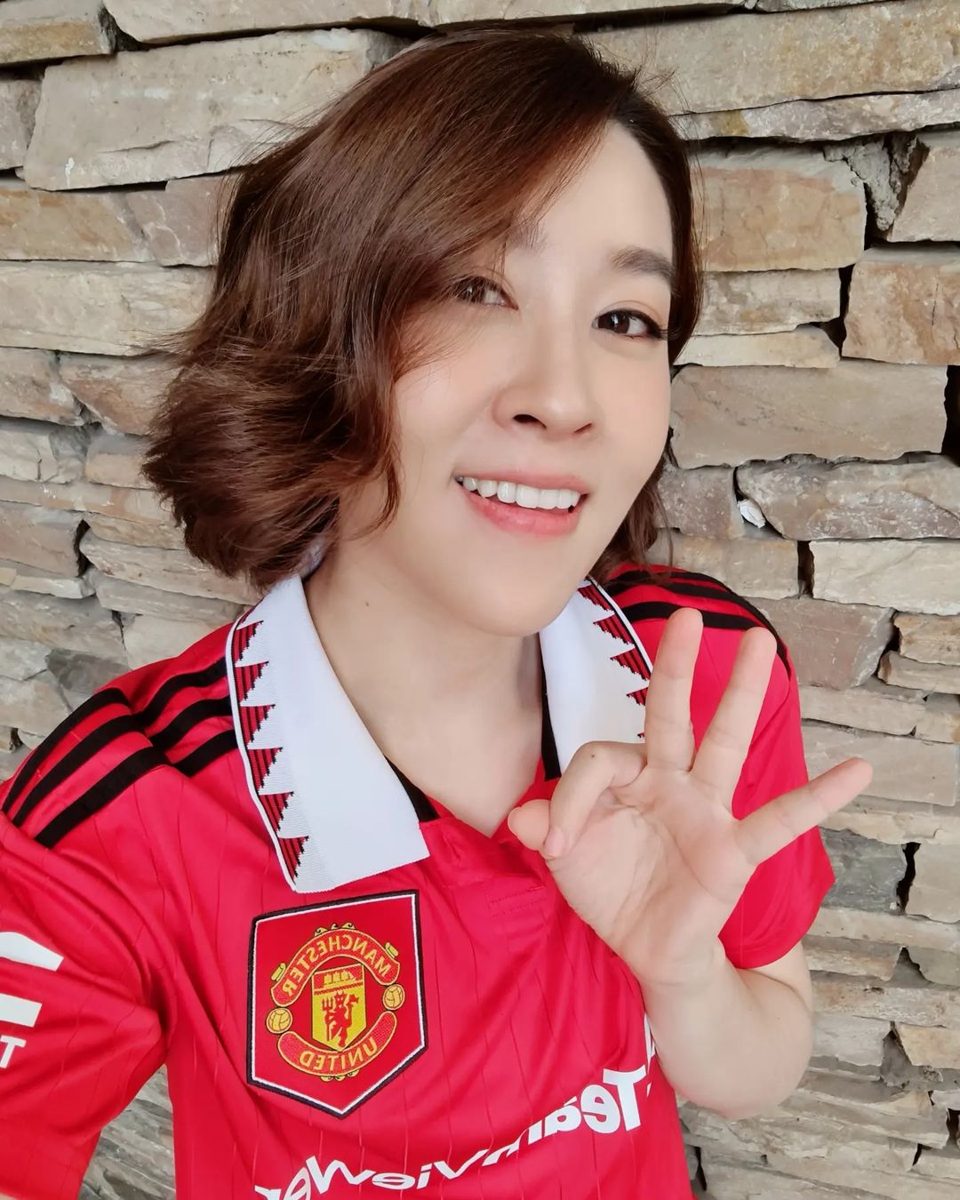 เชียร์ - ฑิฆัมพร ฤทธิ์ธาอภินันท์