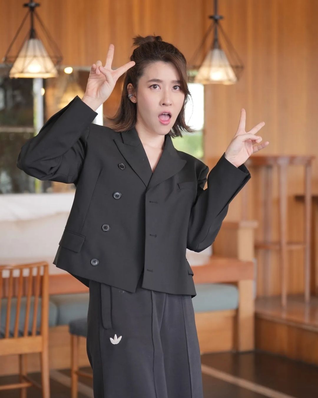 เชียร์ - ฑิฆัมพร ฤทธิ์ธาอภินันท์