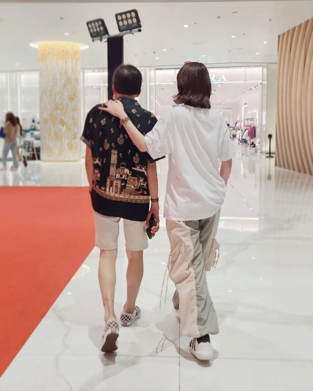 เชียร์ - ฑิฆัมพร ฤทธิ์ธาอภินันท์