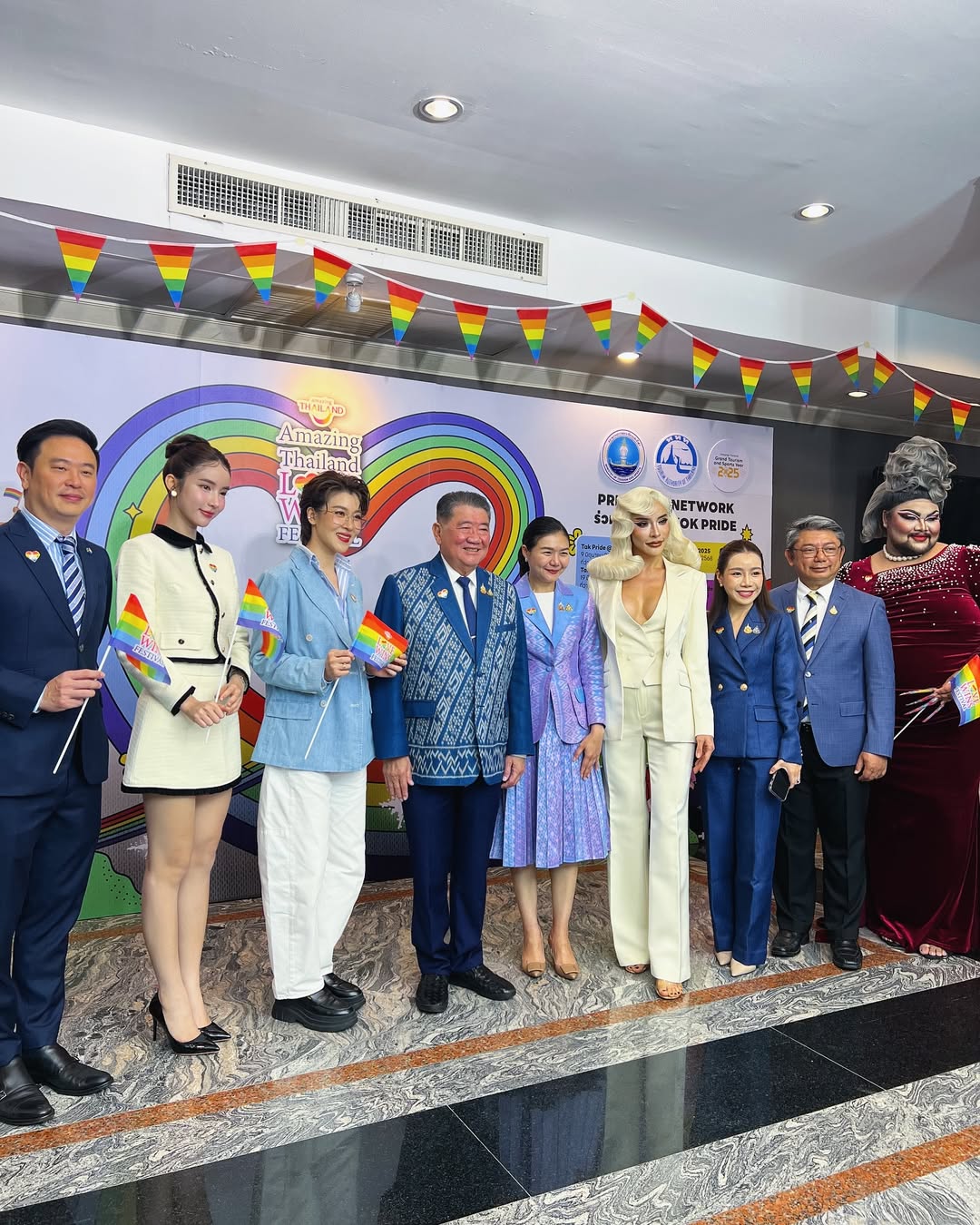 เชียร์ - ฑิฆัมพร ฤทธิ์ธาอภินันท์