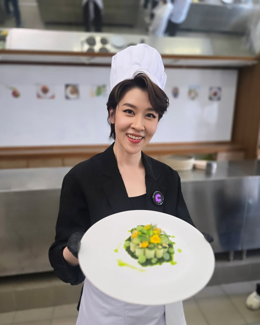 เชียร์ - ฑิฆัมพร ฤทธิ์ธาอภินันท์