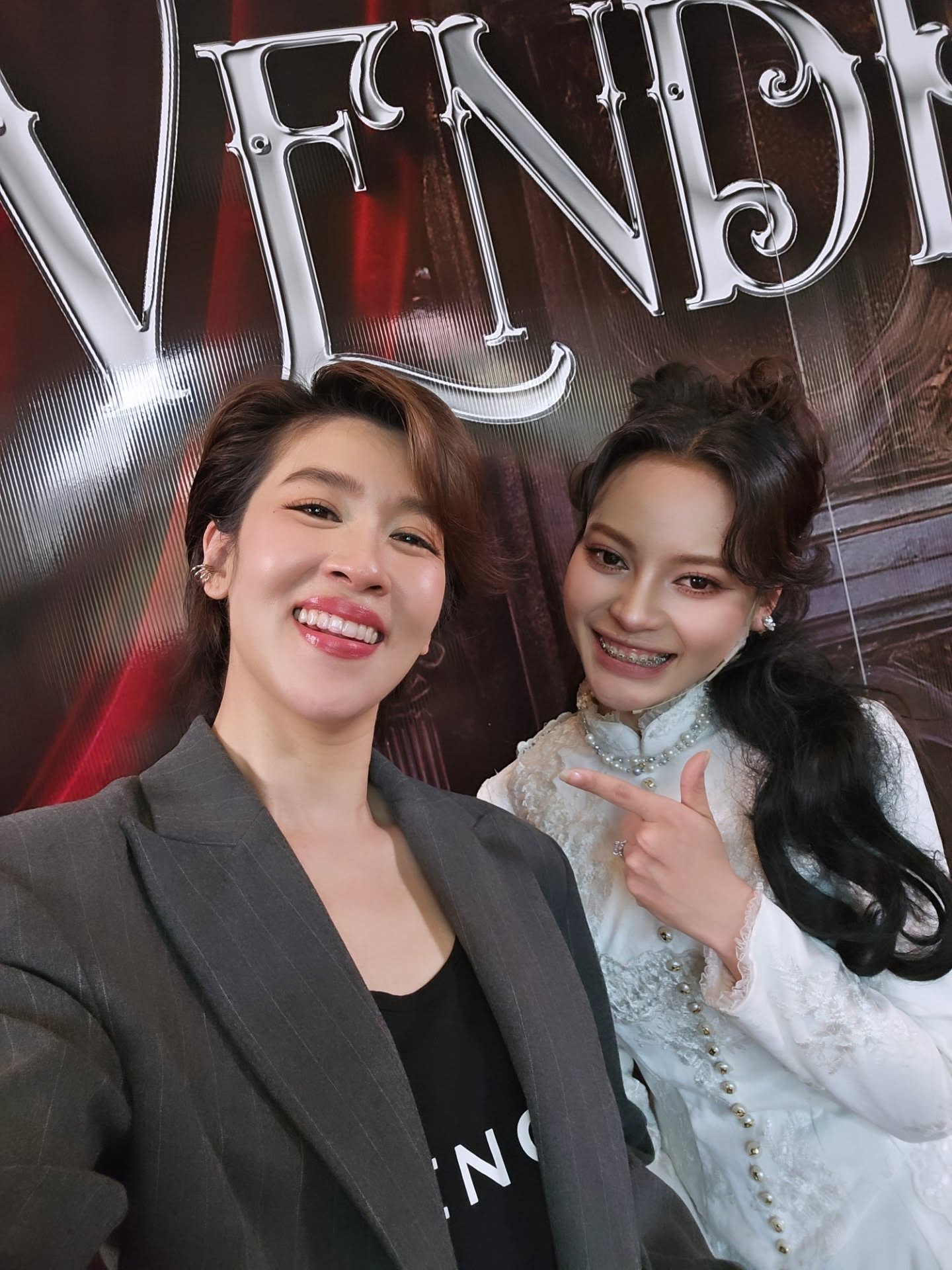 เชียร์ - ฑิฆัมพร ฤทธิ์ธาอภินันท์
