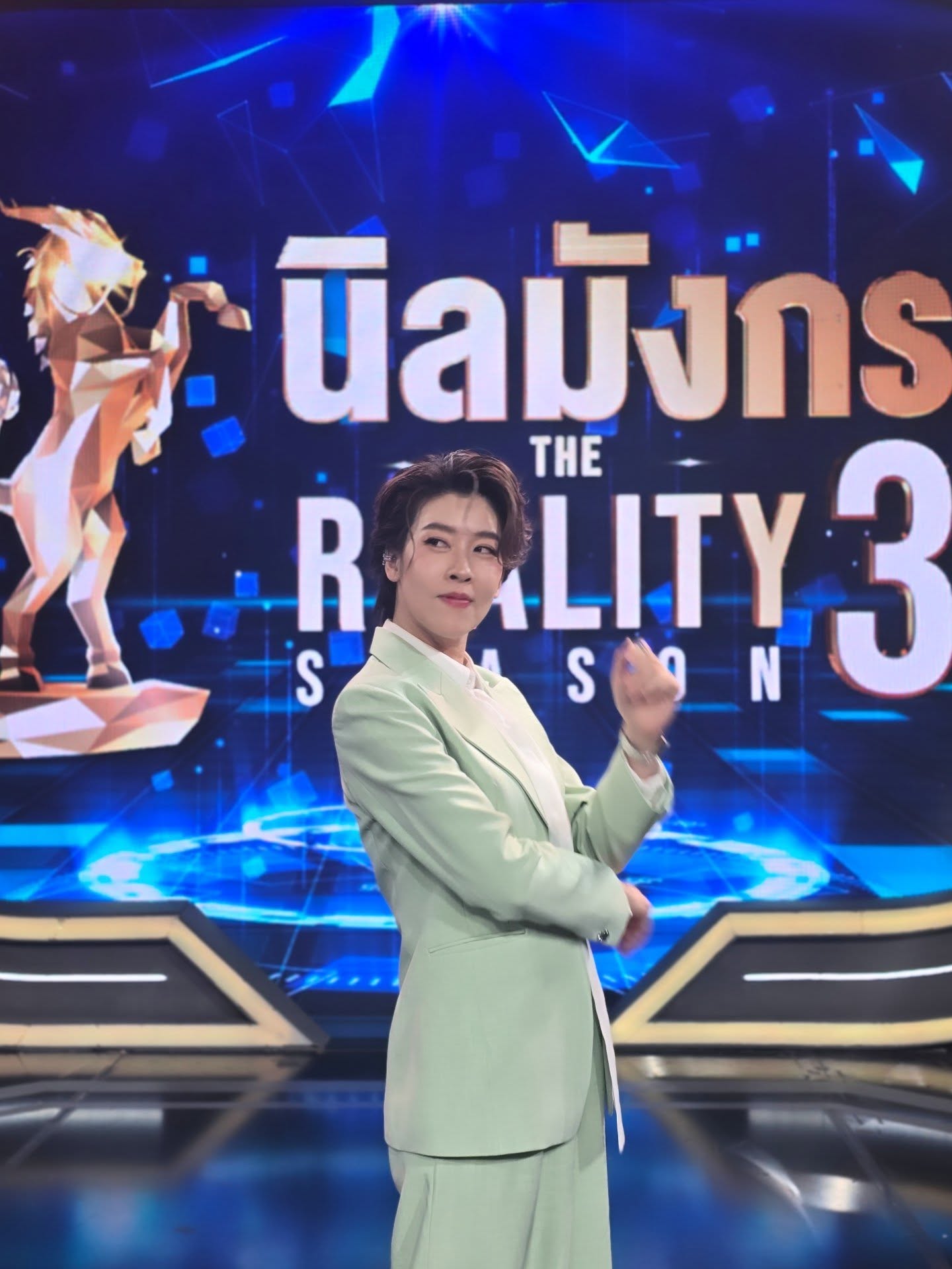 เชียร์ - ฑิฆัมพร ฤทธิ์ธาอภินันท์