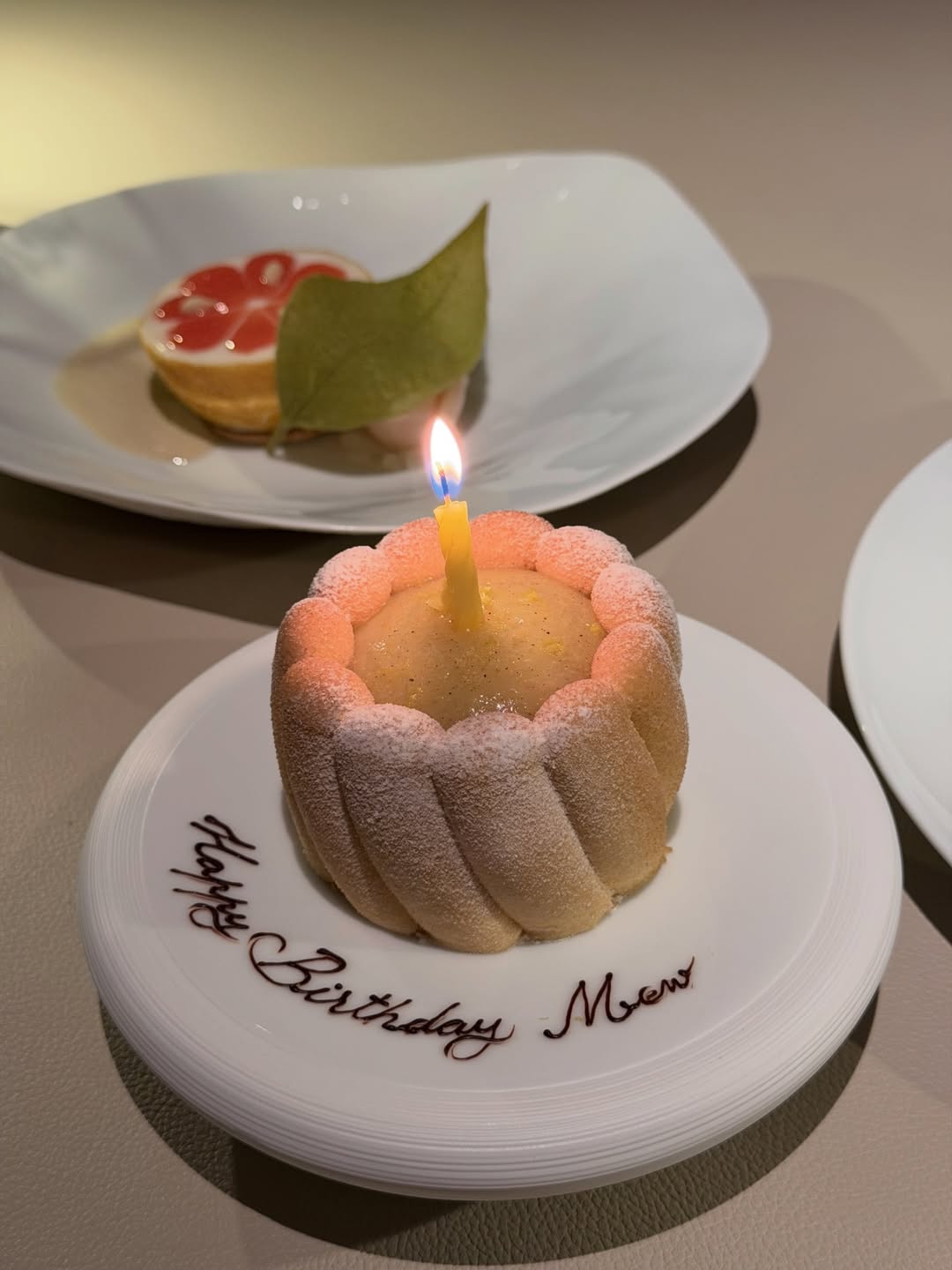 เชียร์ - ฑิฆัมพร ฤทธิ์ธาอภินันท์