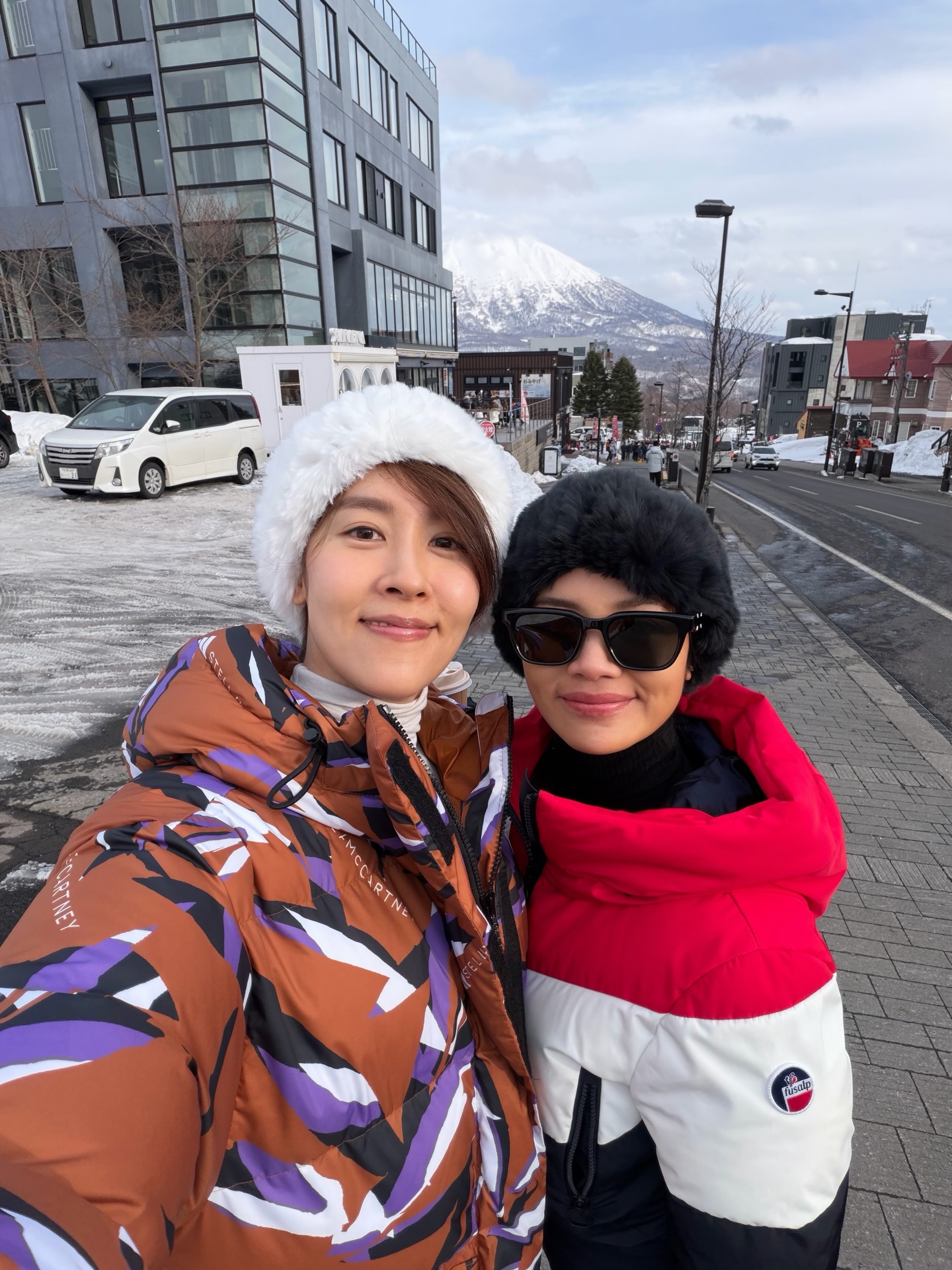 เชียร์ - ฑิฆัมพร ฤทธิ์ธาอภินันท์