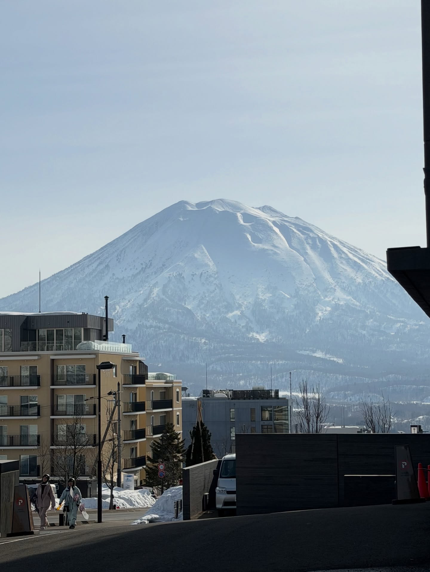 เชียร์ - ฑิฆัมพร ฤทธิ์ธาอภินันท์