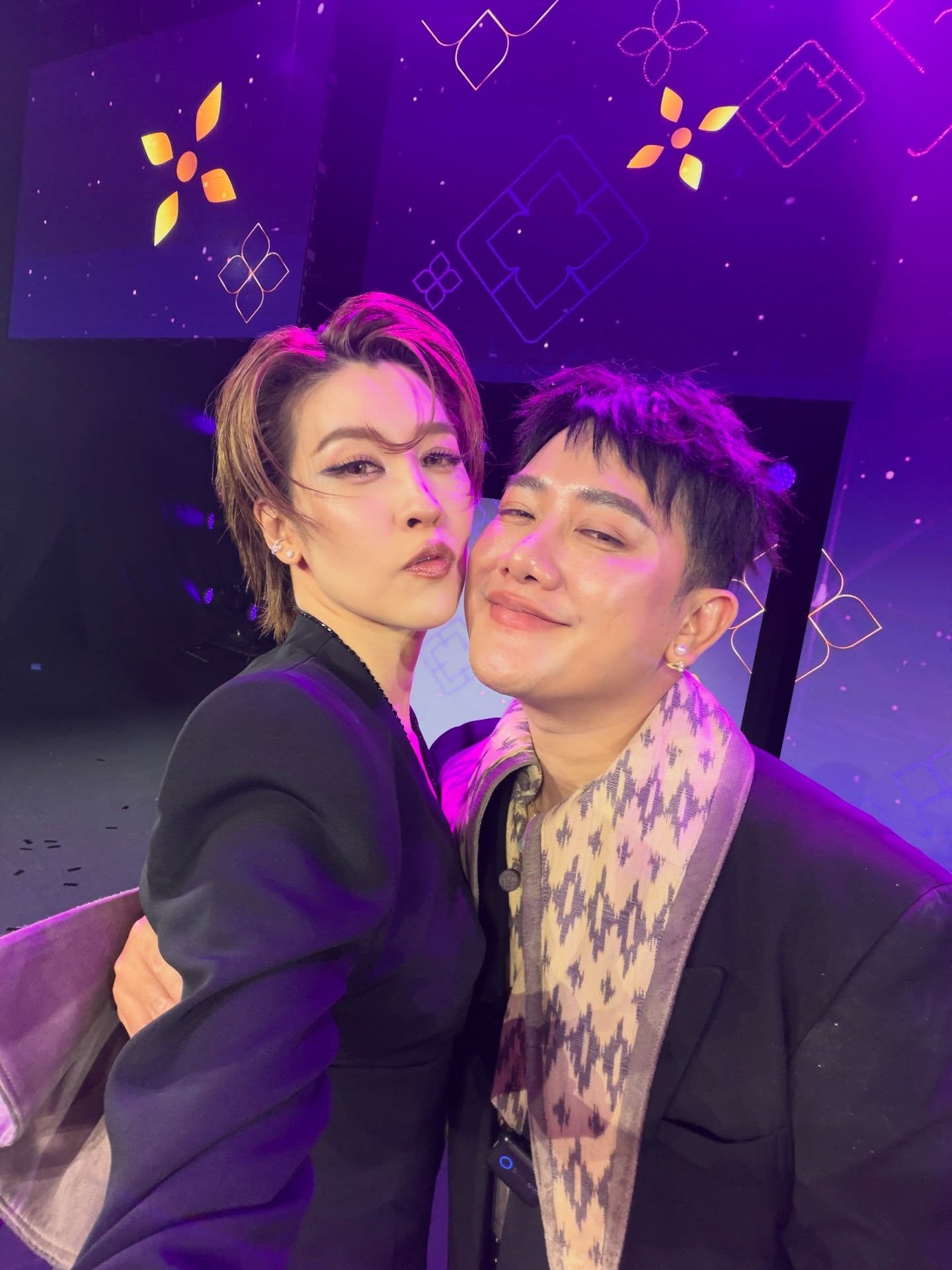 เชียร์ - ฑิฆัมพร ฤทธิ์ธาอภินันท์