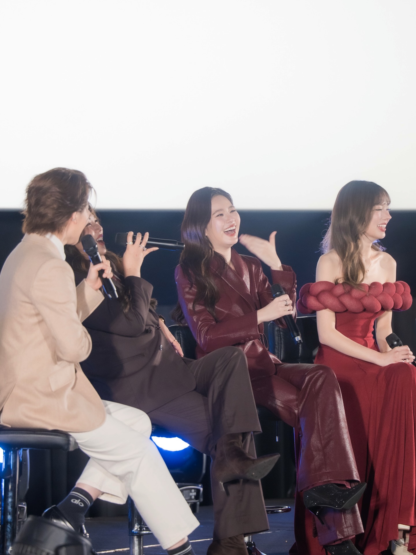 เชียร์ - ฑิฆัมพร ฤทธิ์ธาอภินันท์