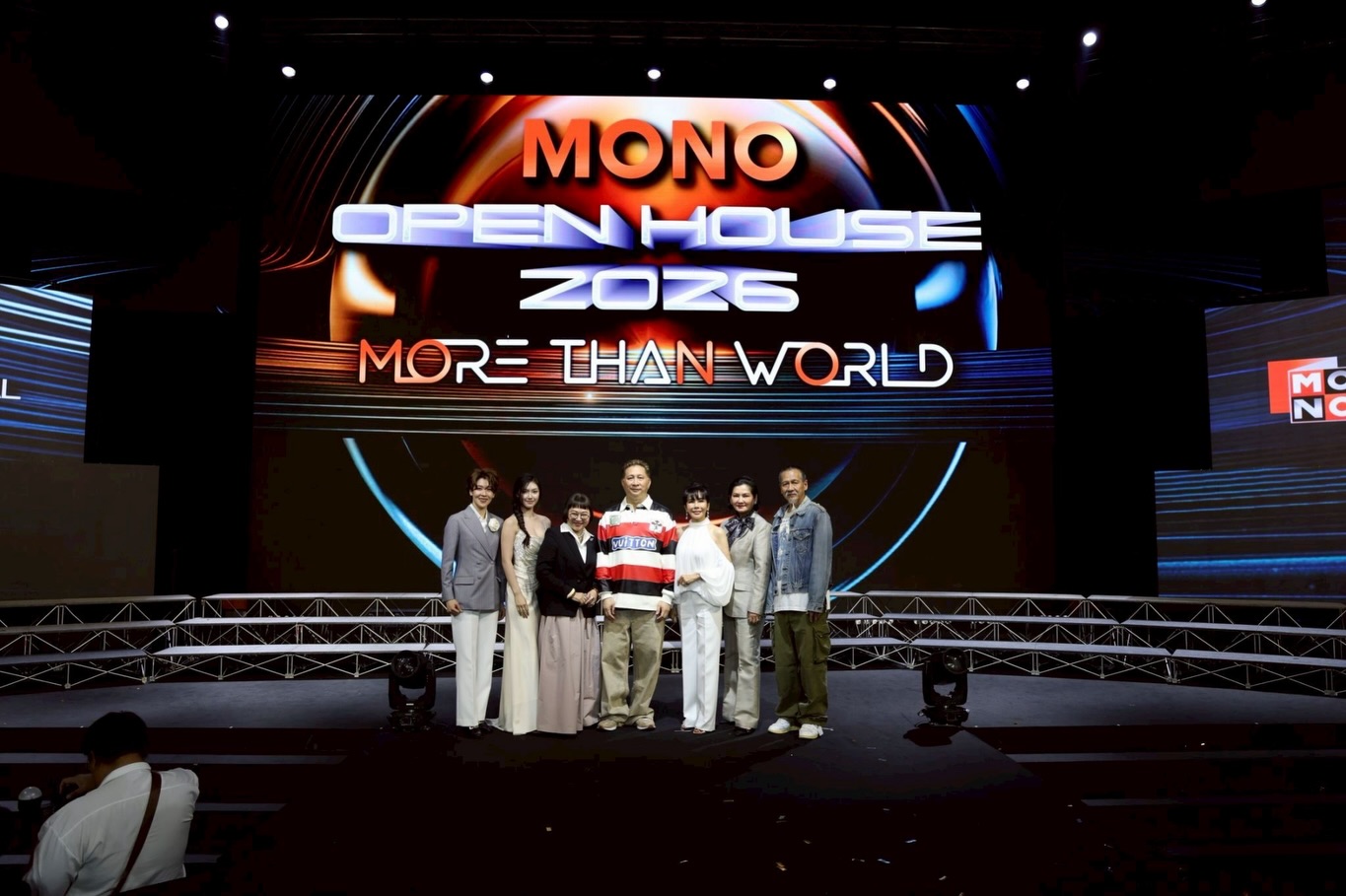 เชียร์ - ฑิฆัมพร ฤทธิ์ธาอภินันท์