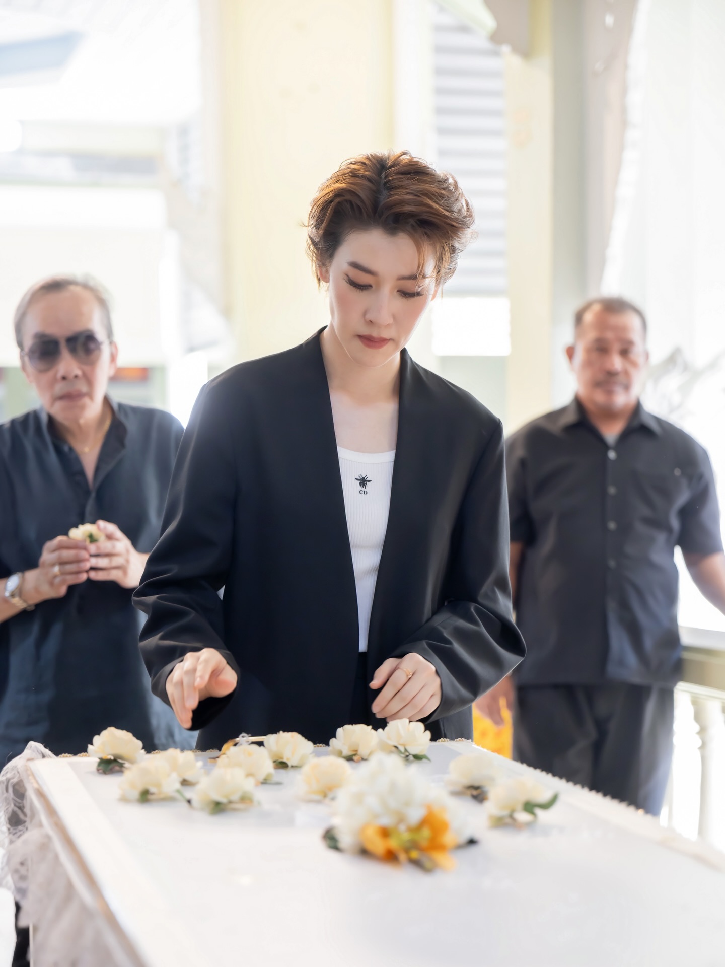 เชียร์ - ฑิฆัมพร ฤทธิ์ธาอภินันท์