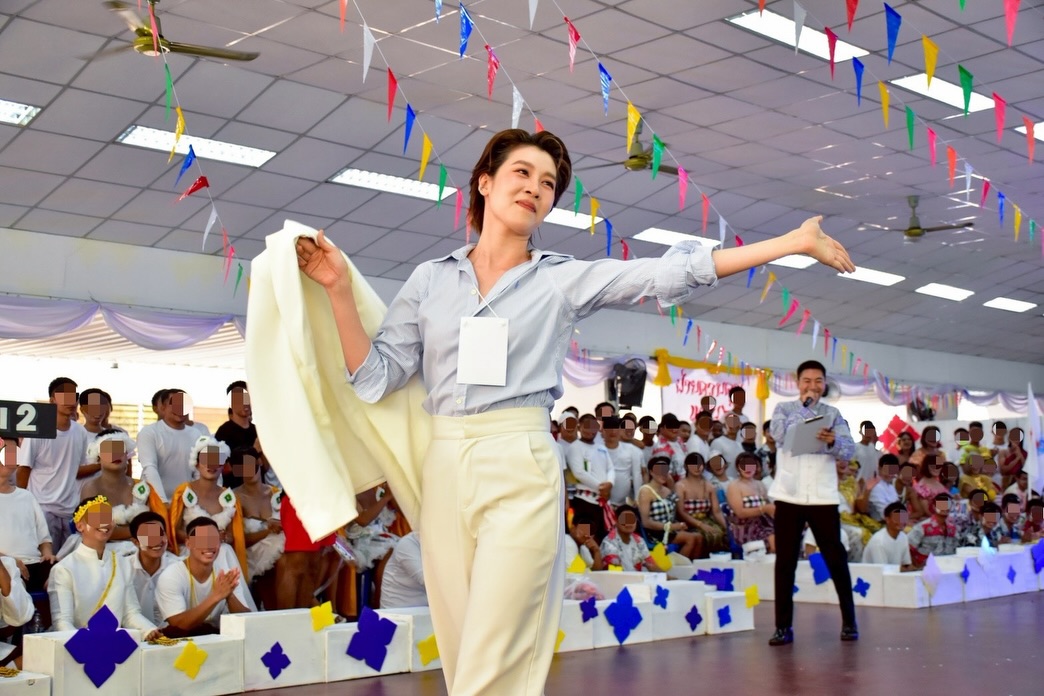 เชียร์ - ฑิฆัมพร ฤทธิ์ธาอภินันท์