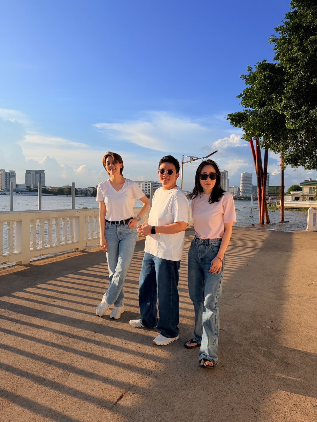เชียร์ - ฑิฆัมพร ฤทธิ์ธาอภินันท์