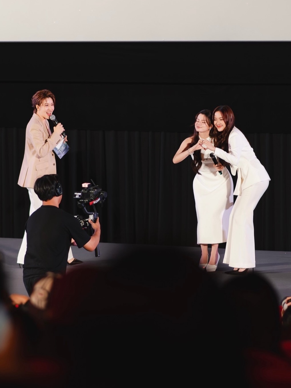 เชียร์ - ฑิฆัมพร ฤทธิ์ธาอภินันท์