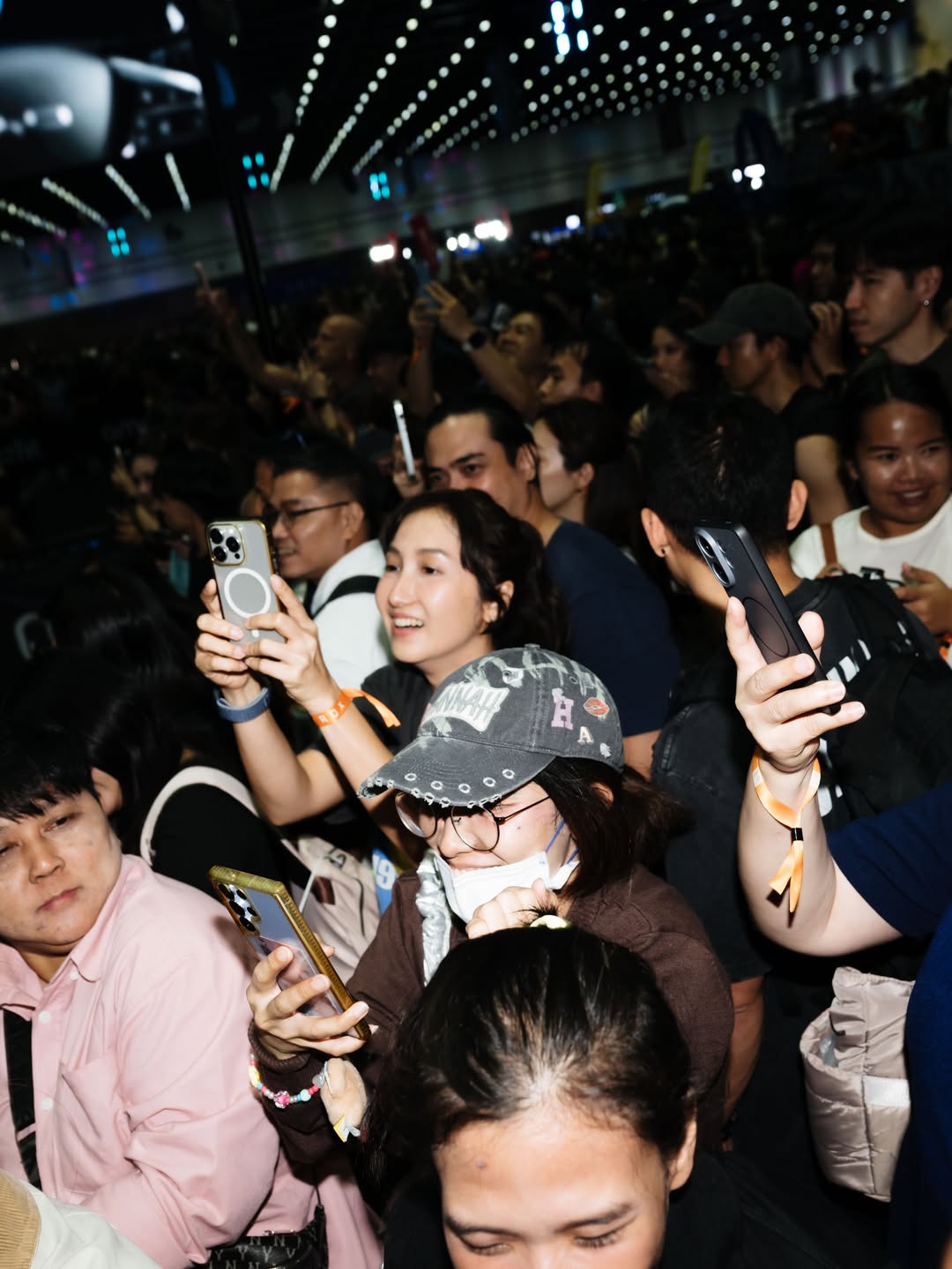 เชียร์ - ฑิฆัมพร ฤทธิ์ธาอภินันท์