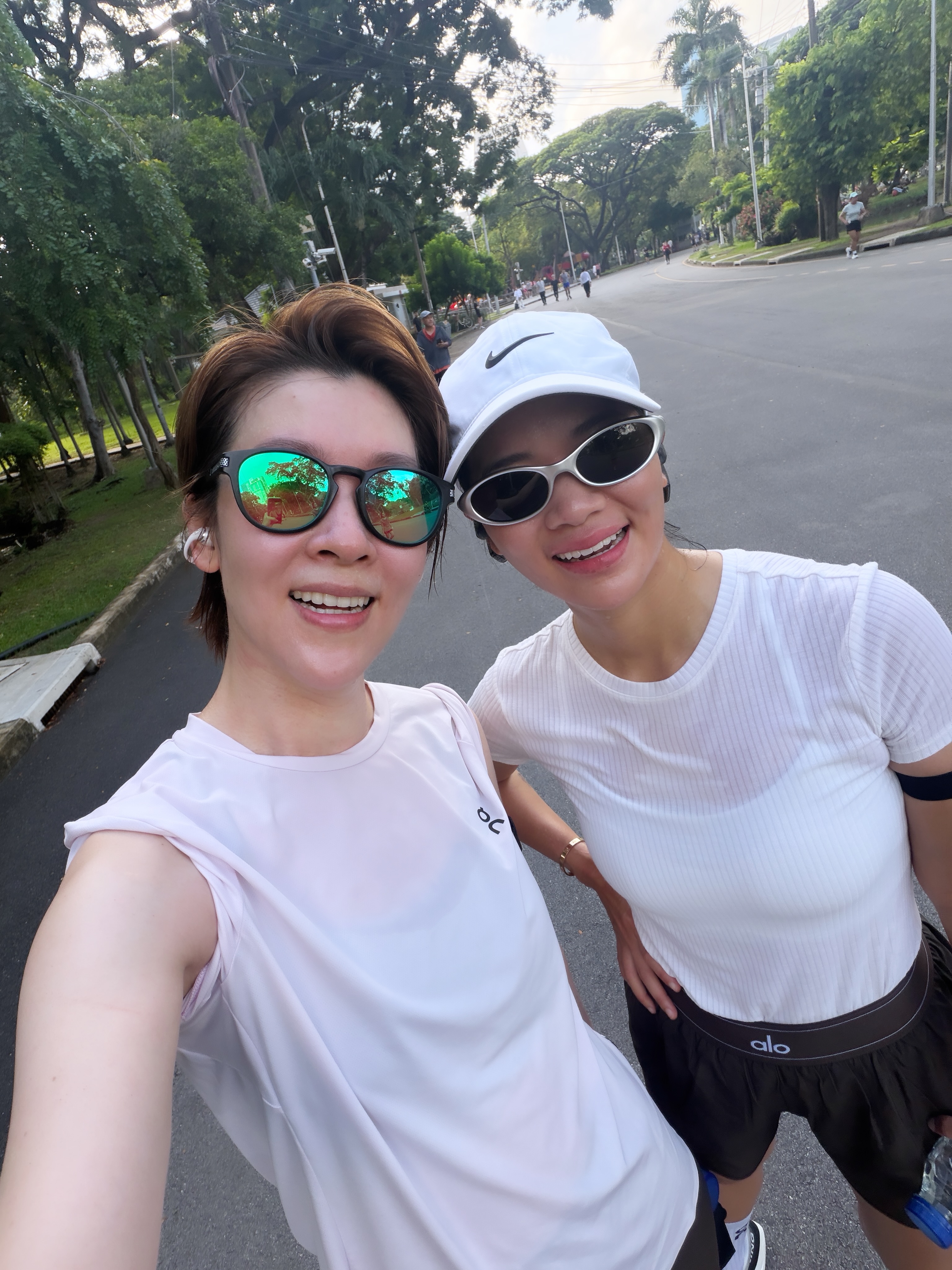 เชียร์ - ฑิฆัมพร ฤทธิ์ธาอภินันท์