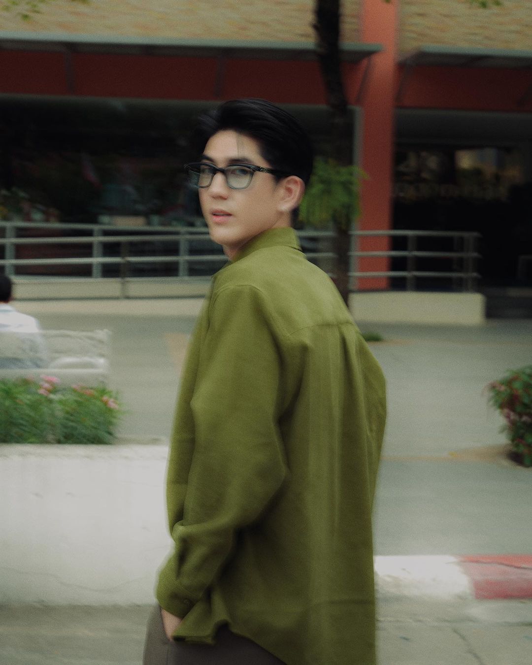 ซี - ทวินันท์ อนุกูลประเสริฐ
