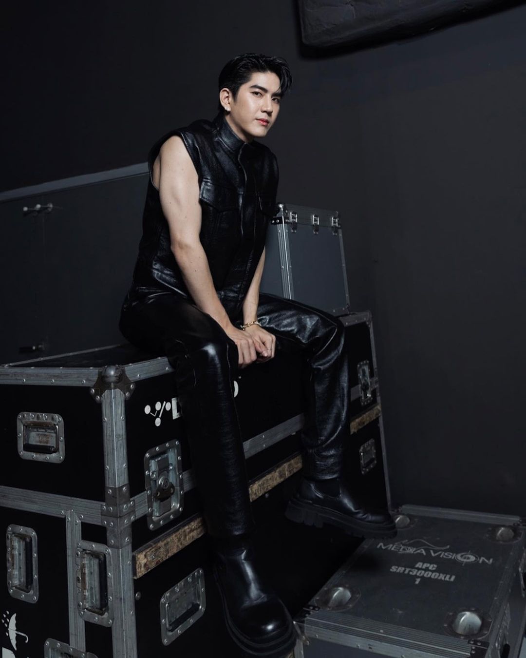 ซี - ทวินันท์ อนุกูลประเสริฐ