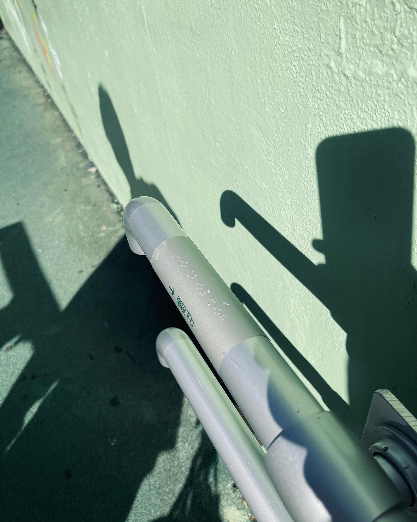 ซี - ทวินันท์ อนุกูลประเสริฐ