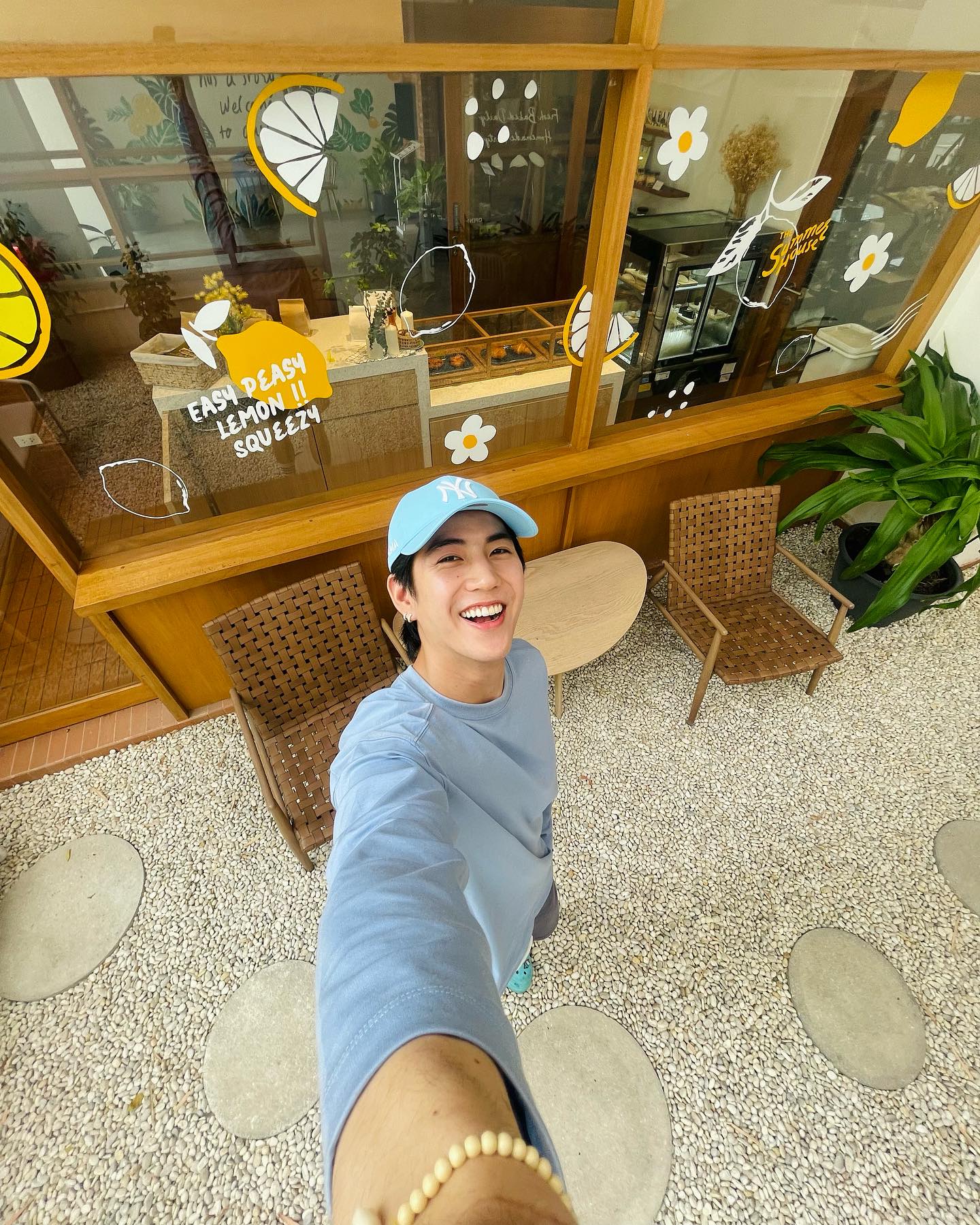 ซี - ทวินันท์ อนุกูลประเสริฐ