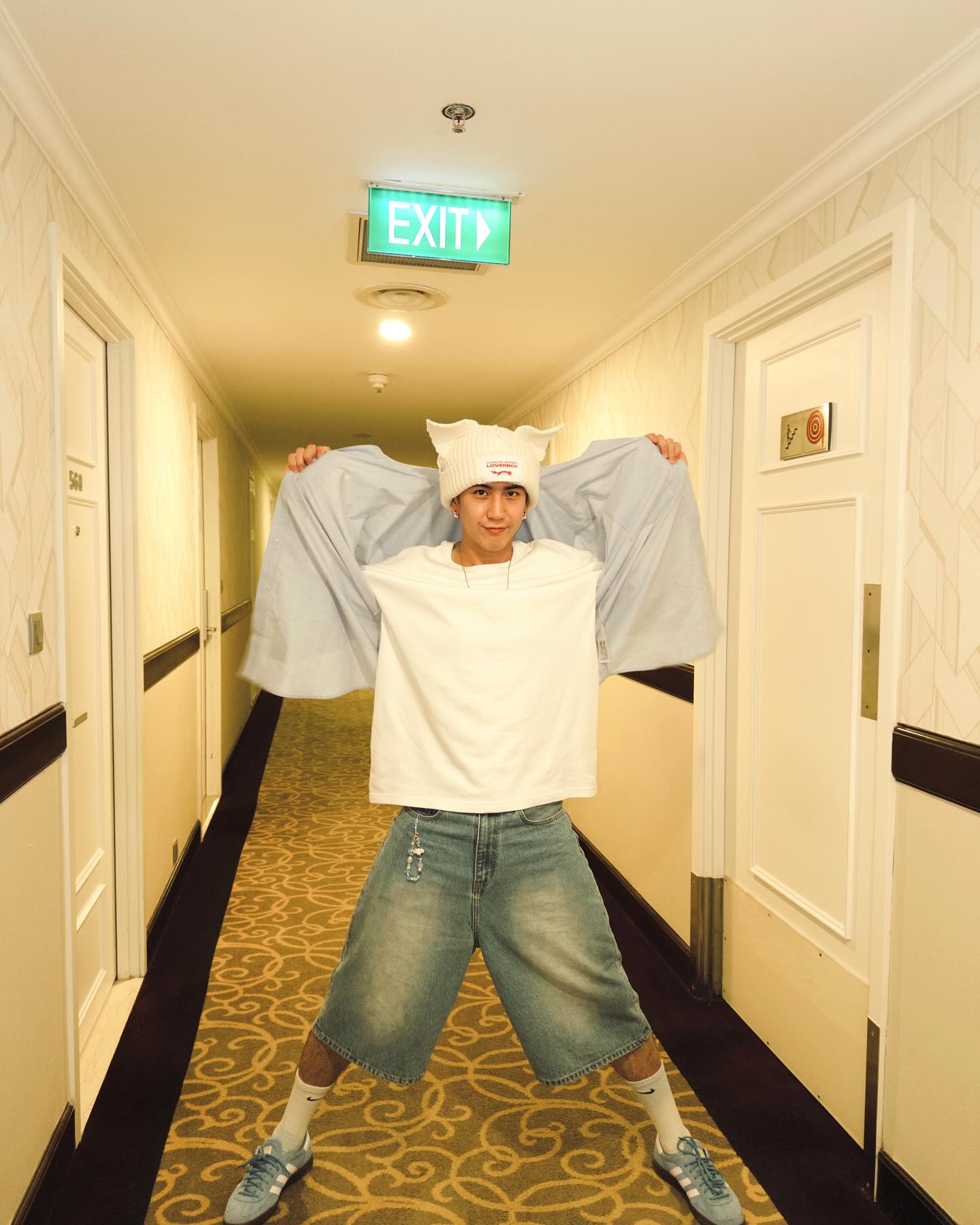 ซี - ทวินันท์ อนุกูลประเสริฐ