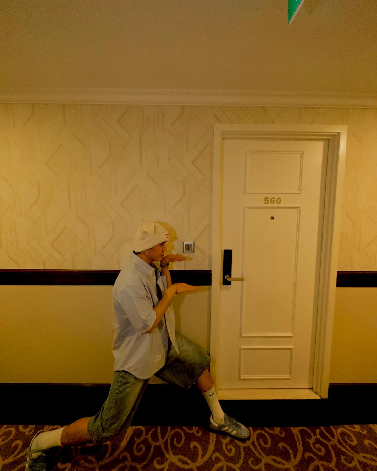 ซี - ทวินันท์ อนุกูลประเสริฐ