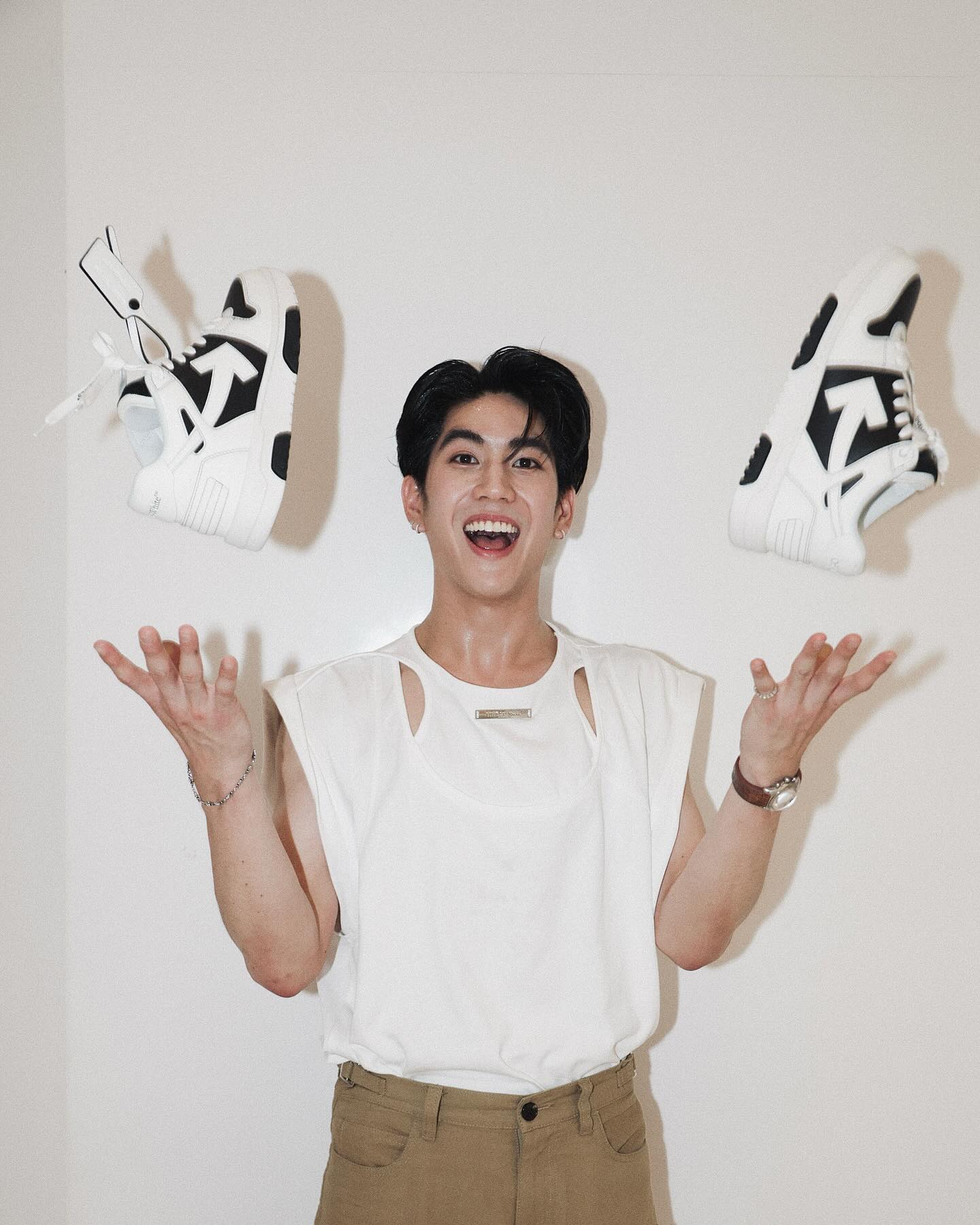 ซี - ทวินันท์ อนุกูลประเสริฐ